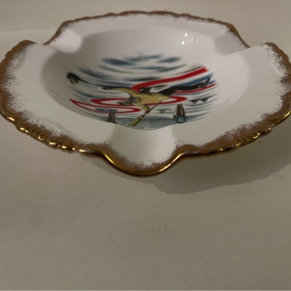 Royal Albert Bone China Curling Ashtray - Great Piece! - Picture 5 of 6